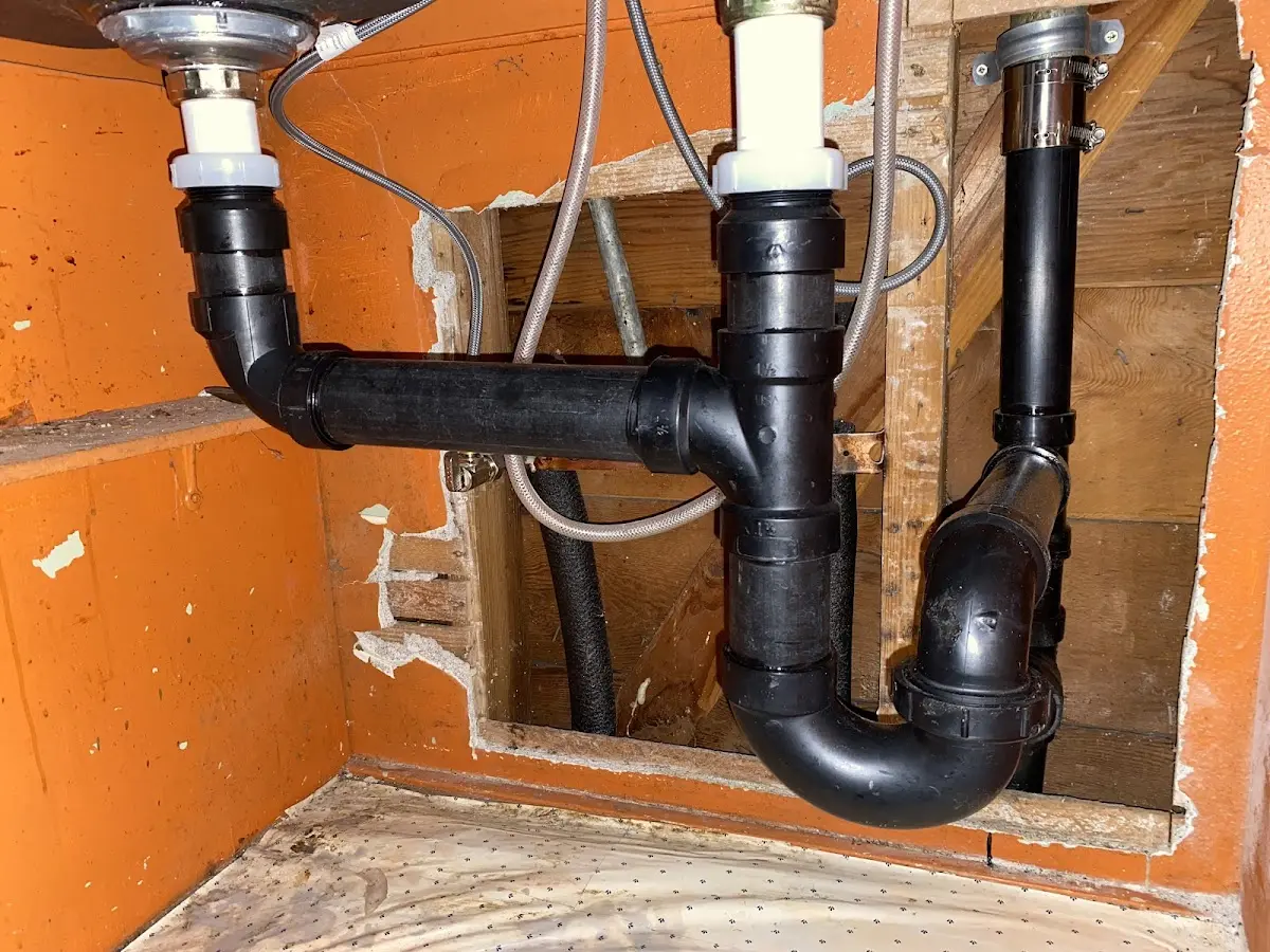 Professional Pipe Bursting equipment and tools on the job in Lower Windsor